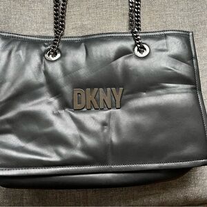 NWT DKNY Maggie Black Leather Tote with Chain Straps